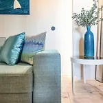 Luxury Apartment Suite Historic Center Of Cascais